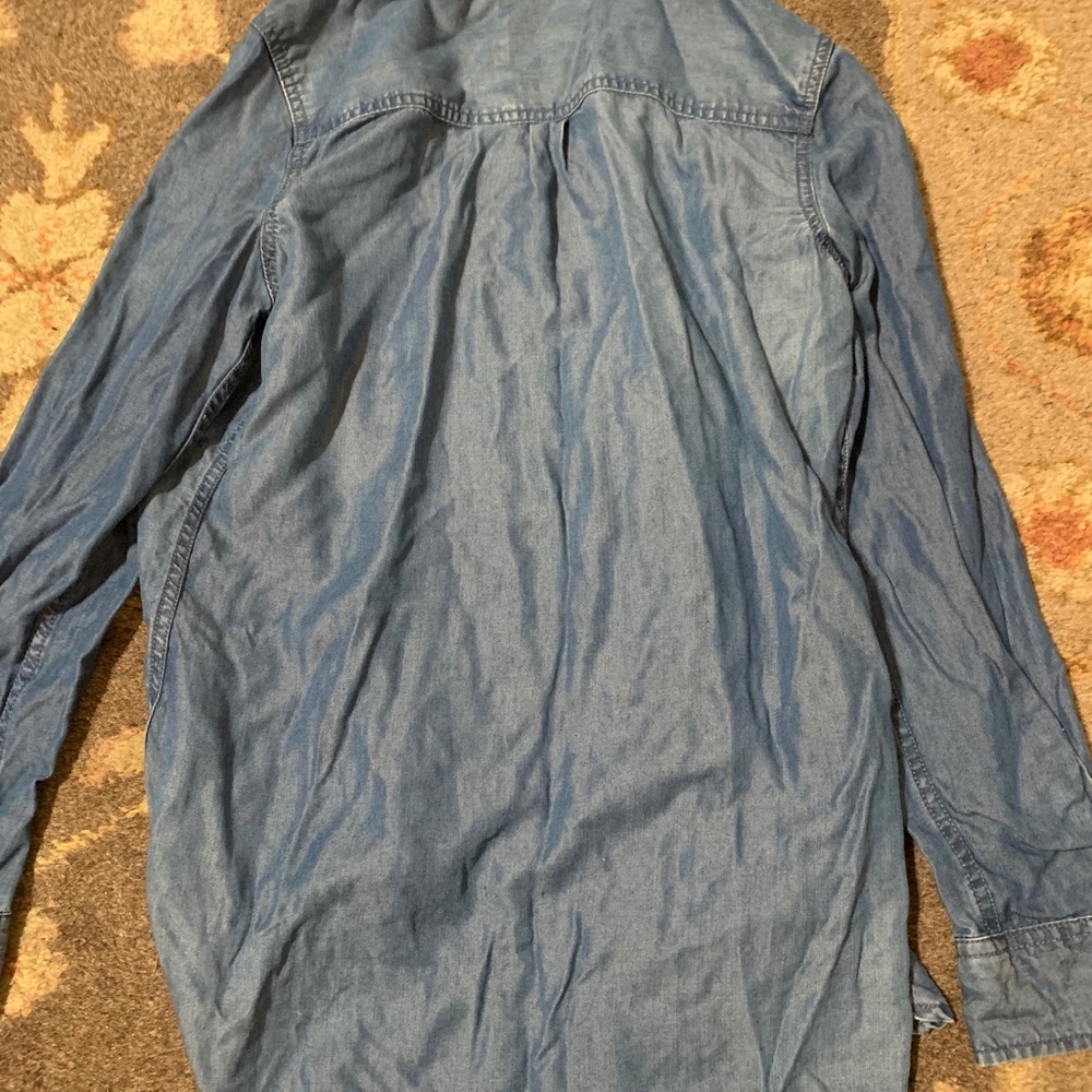 Mossimo chambray button down - Picture 3 of 5